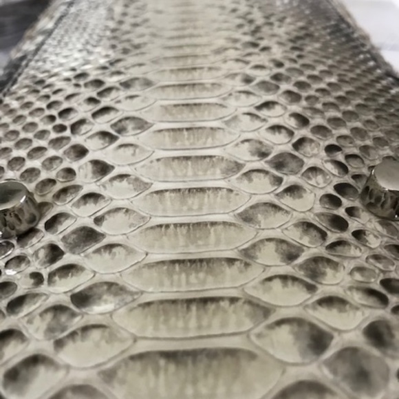 Authentic Eileen Kramer Genuine Python Skin Purse - Picture 7 of 8